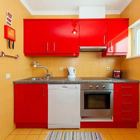 B28 - Stylish Typical House Semesterbostad