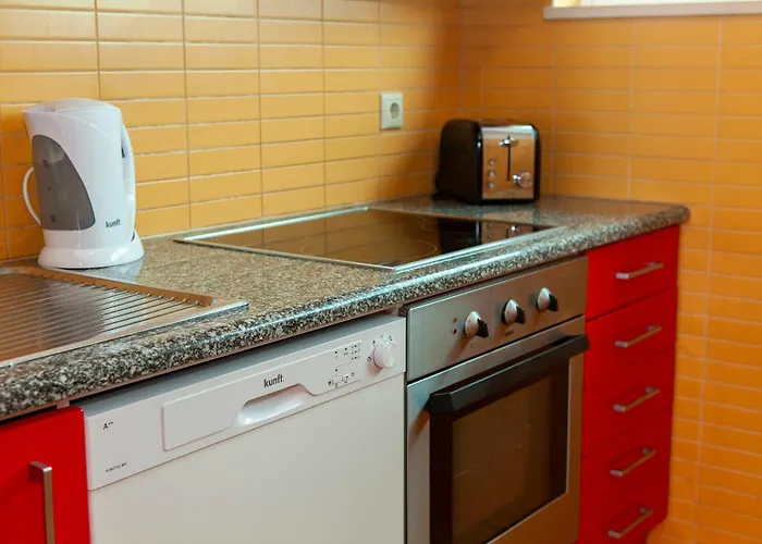 B28 - Stylish Typical House Semesterbostad Lagos