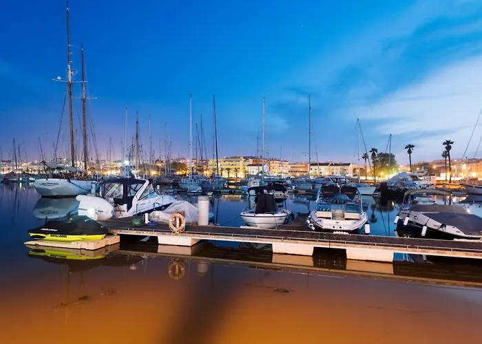 B28 - Stylish Typical House Semesterbostad *