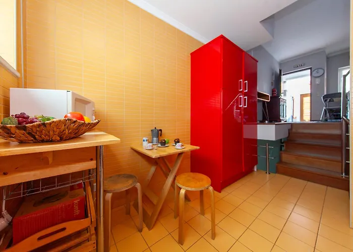 Сasa de vacaciones B28 - Stylish Typical House *